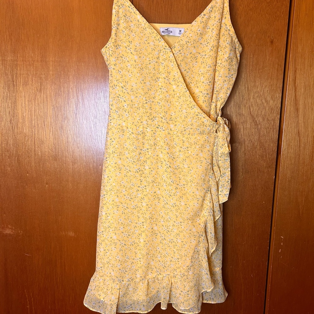 Hollister Yellow Asymmetrical Sundress V-neck Sleeveless